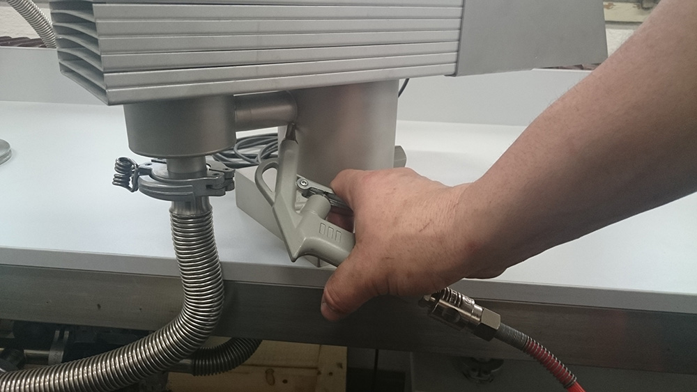 He-Leak detection of stainless steel housing