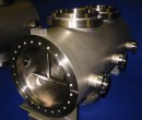 UHV vacuum chamber with additional internal positioning