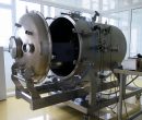 Vacuum chamber for space simulation